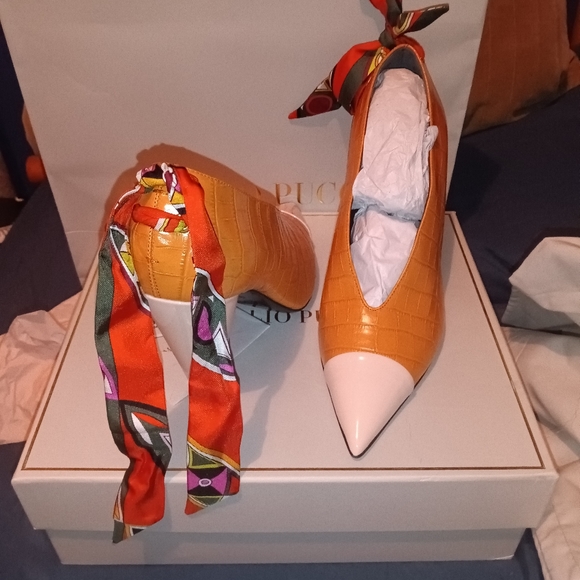 Authentic Emilio pucci shoes - Picture 1 of 9